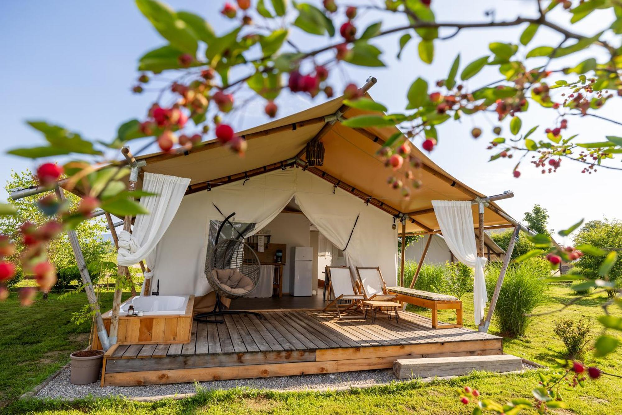 Glamping Kolpa Resort Gradac Esterno foto