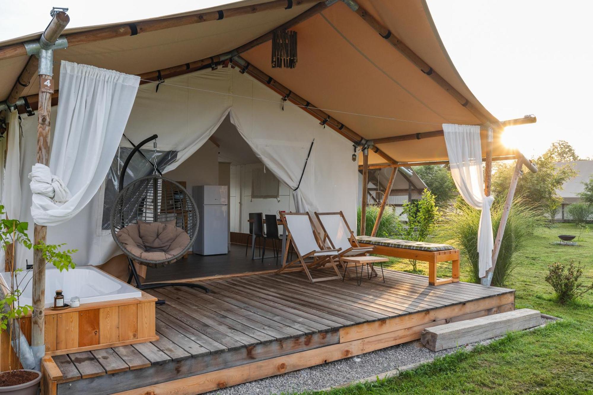 Glamping Kolpa Resort Gradac Esterno foto