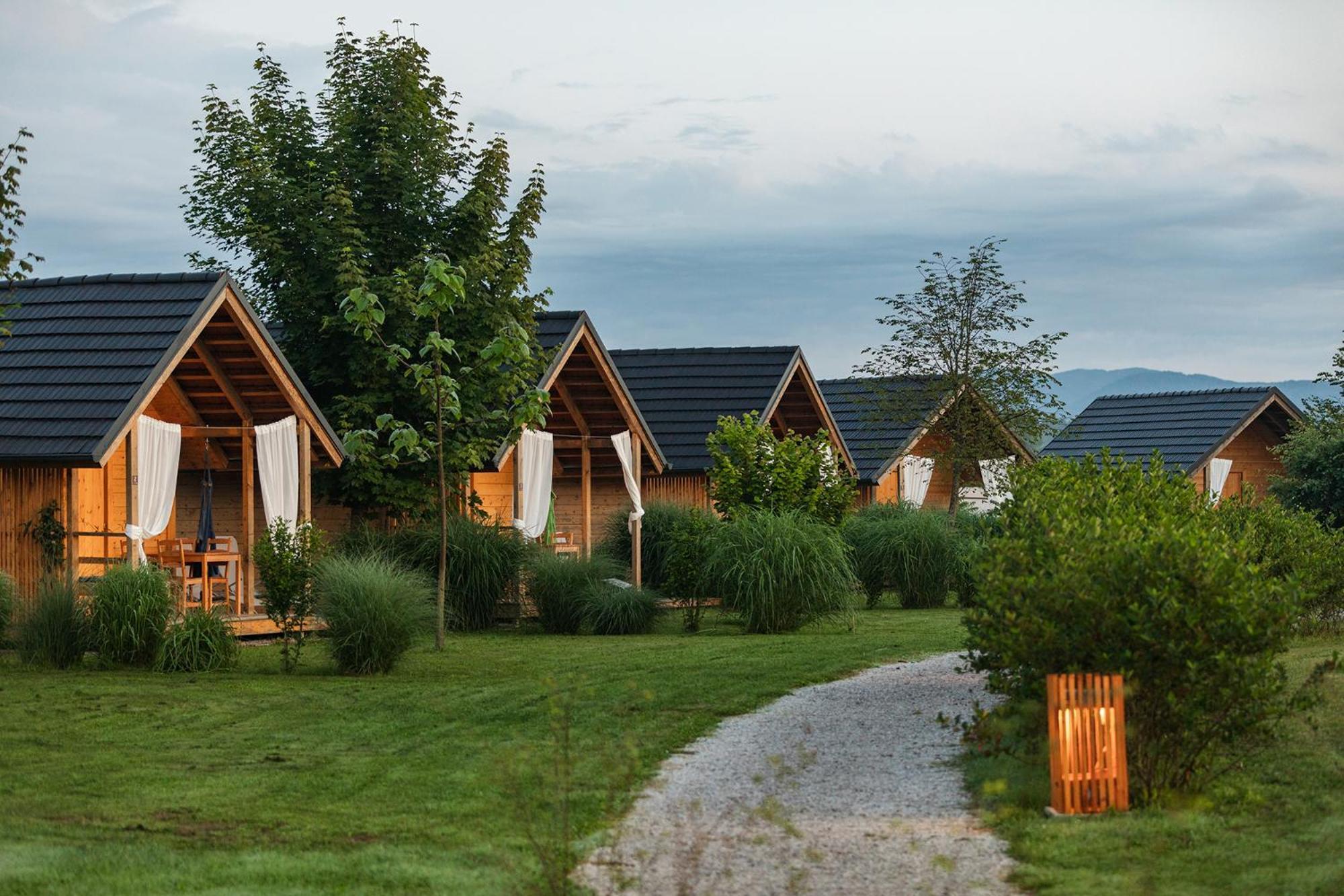 Glamping Kolpa Resort Gradac Esterno foto